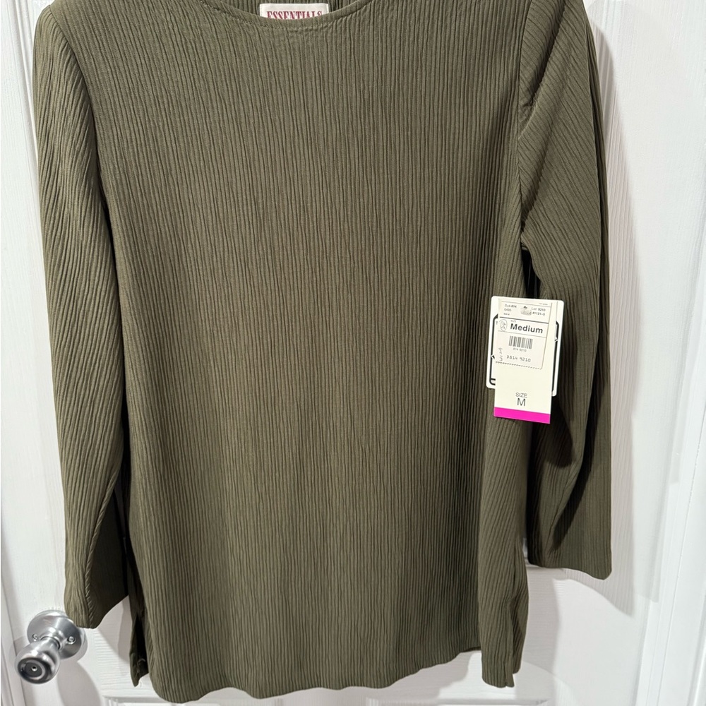NWT vintage Essentials by Worthington Olive Green Women's Top size M